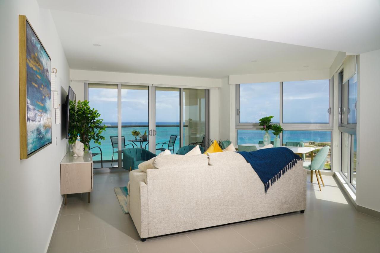 Azure Beach Residences Palm Beach Exteriör bild
